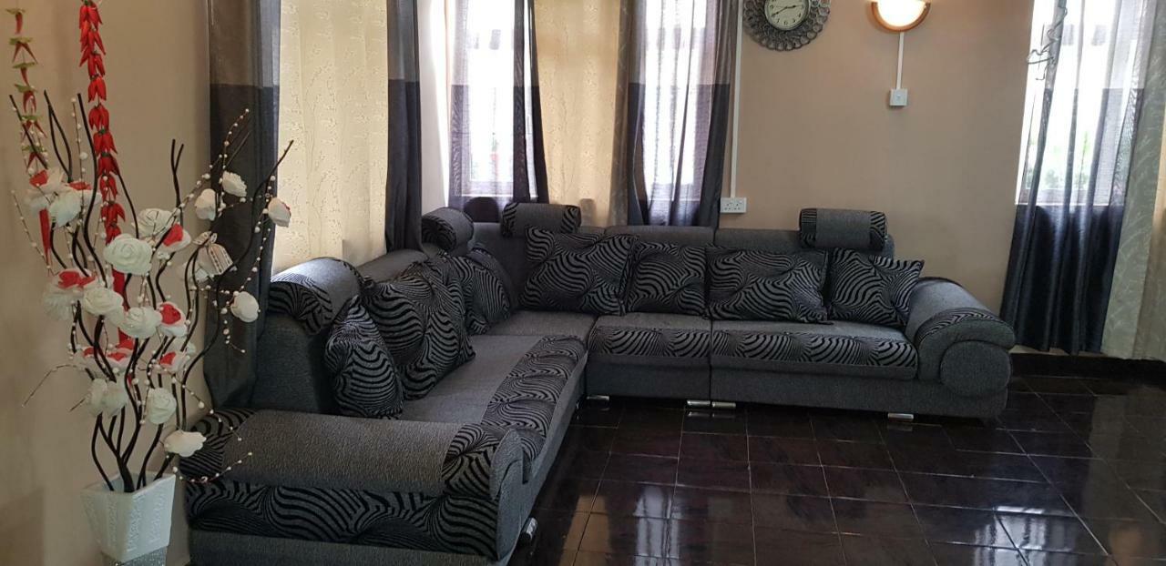 La Casa Mia Guesthouse Ла-Голет Экстерьер фото